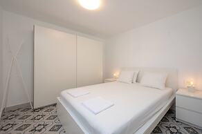 Beachfront apartments Nincevic