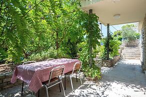 Beachfront apartments Nincevic