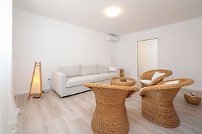 Beachfront apartments Nincevic
