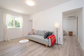 Beachfront apartments Nincevic