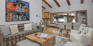 Luxury 3 Bedroom Condo in the Heart of Vail Village