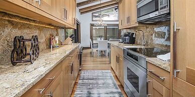 Luxury 3 Bedroom Condo in the Heart of Vail Village