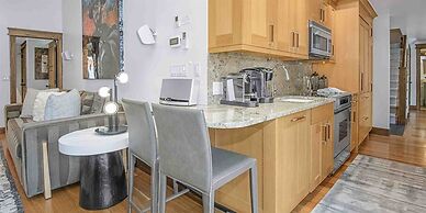 Luxury 3 Bedroom Condo in the Heart of Vail Village