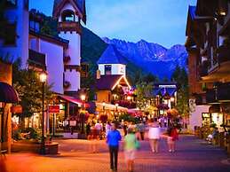 Luxury 3 Bedroom Condo in the Heart of Vail Village