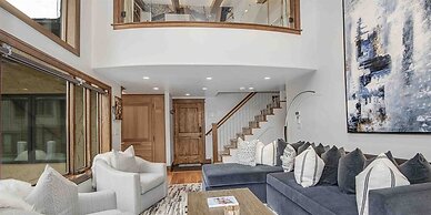 Luxury 3 Bedroom Condo in the Heart of Vail Village