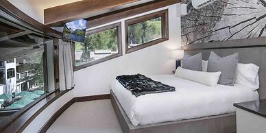 Luxury 3 Bedroom Condo in the Heart of Vail Village