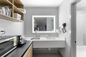 Days Inn By Wyndham San Antonio Near Lackland Afb