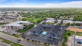Days Inn By Wyndham San Antonio Near Lackland Afb