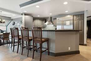 Chic 3 Bedroom Beaver Creek Lodge Residence