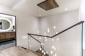 Gorgeous 4 Bedroom Ski In/out Condo in Beaver Creek Village