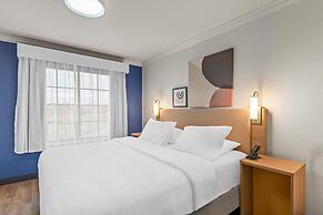 Spark by Hilton Cincinnati Fairfield