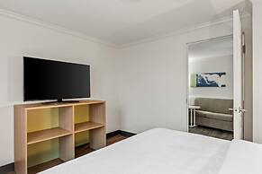 Spark by Hilton Cincinnati Fairfield