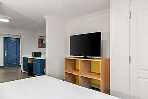 Spark by Hilton Cincinnati Fairfield