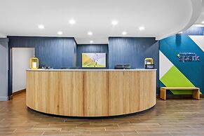 Spark by Hilton Cincinnati Fairfield