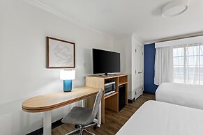 Spark by Hilton Cincinnati Fairfield