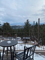 Pikes Peak Paradise Bed and Breakfast