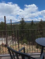 Pikes Peak Paradise Bed and Breakfast
