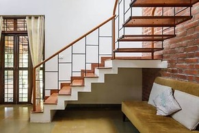 Kerala Style Villa by Stayjade | AC | 4bhk | fishpond