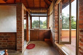 Kerala Style Villa by Stayjade | AC | 4bhk | fishpond