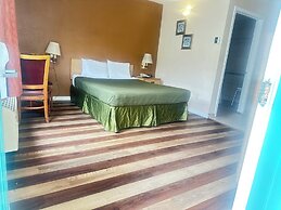 ROYAL INN
