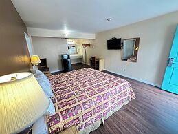 ROYAL INN