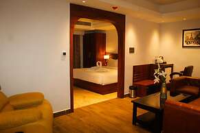 Luxus Inn Hotel