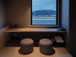 Onn Oomagarinohanabi