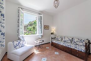 Middle Apartment Vernazza