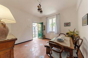 Middle Apartment Vernazza