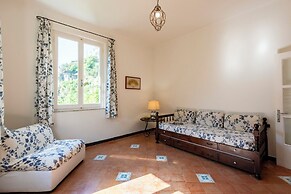 Middle Apartment Vernazza
