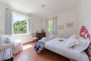 Middle Apartment Vernazza