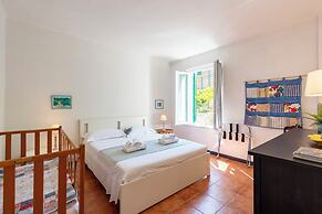 Yard Apartment Vernazza