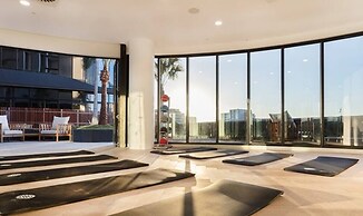Top Floor Luxury Apartment Rooftop Pool CBD