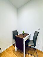 Lovely 4BR Apt Near Kaufpark Alterlaa