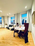 Lovely 4BR Apt Near Kaufpark Alterlaa