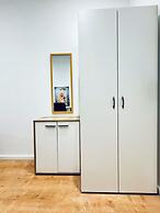 Lovely 4BR Apt Near Kaufpark Alterlaa