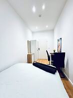 Lovely 4BR Apt Near Kaufpark Alterlaa