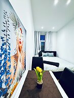 Lovely 4BR Apt Near Kaufpark Alterlaa