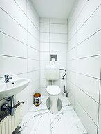 Lovely 4BR Apt Near Kaufpark Alterlaa