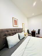 Lovely 4BR Apt Near Kaufpark Alterlaa