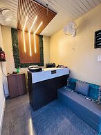 Hotel Airport Suites