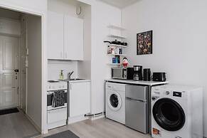 Cozy Studio Apt with Perfect Location