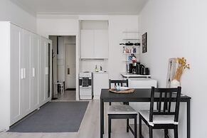 Cozy Studio Apt with Perfect Location