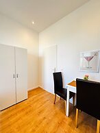 Cozy 3BR Apt Near Kaufpark Alterlaa
