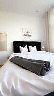 Cozy 3BR Apt Near Kaufpark Alterlaa
