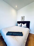 Cozy 3BR Apt Near Kaufpark Alterlaa