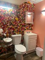 2521 ALOHA King Bed with Sleeper Sofa