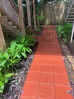 2521 ALOHA King Bed with Sleeper Sofa