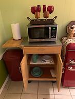 2521 ALOHA King Bed with Sleeper Sofa