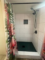 2521 ALOHA King Bed with Sleeper Sofa